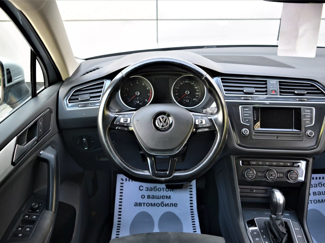 Volkswagen Tiguan CONNECT 1.4 DSG фото 10