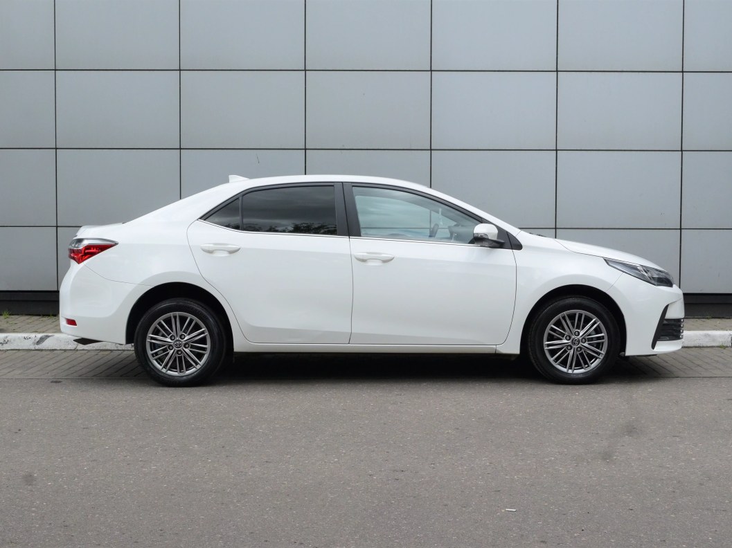 Toyota Corolla Стиль Плюс 1.6 CVT фото 8