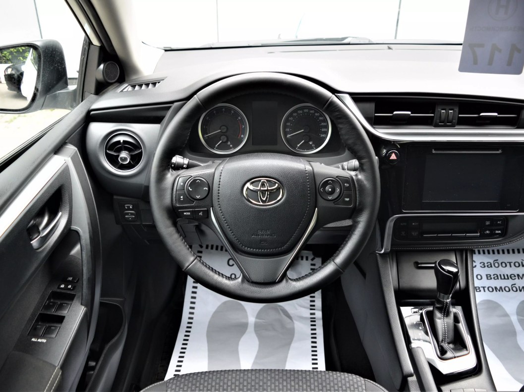 Toyota Corolla Стиль Плюс 1.6 CVT фото 16