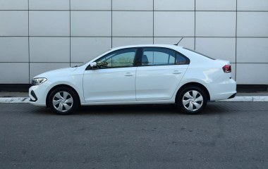 Volkswagen Polo 1.6 АКПП превью 5