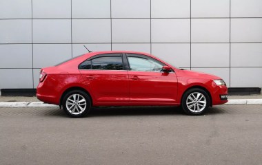 Skoda Rapid 1.6 АКПП превью 4