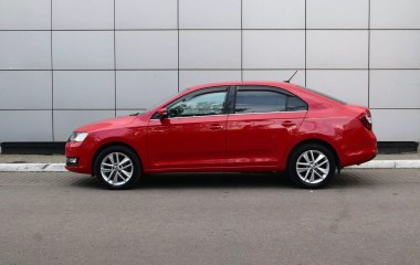 Skoda Rapid 1.6 АКПП превью 5