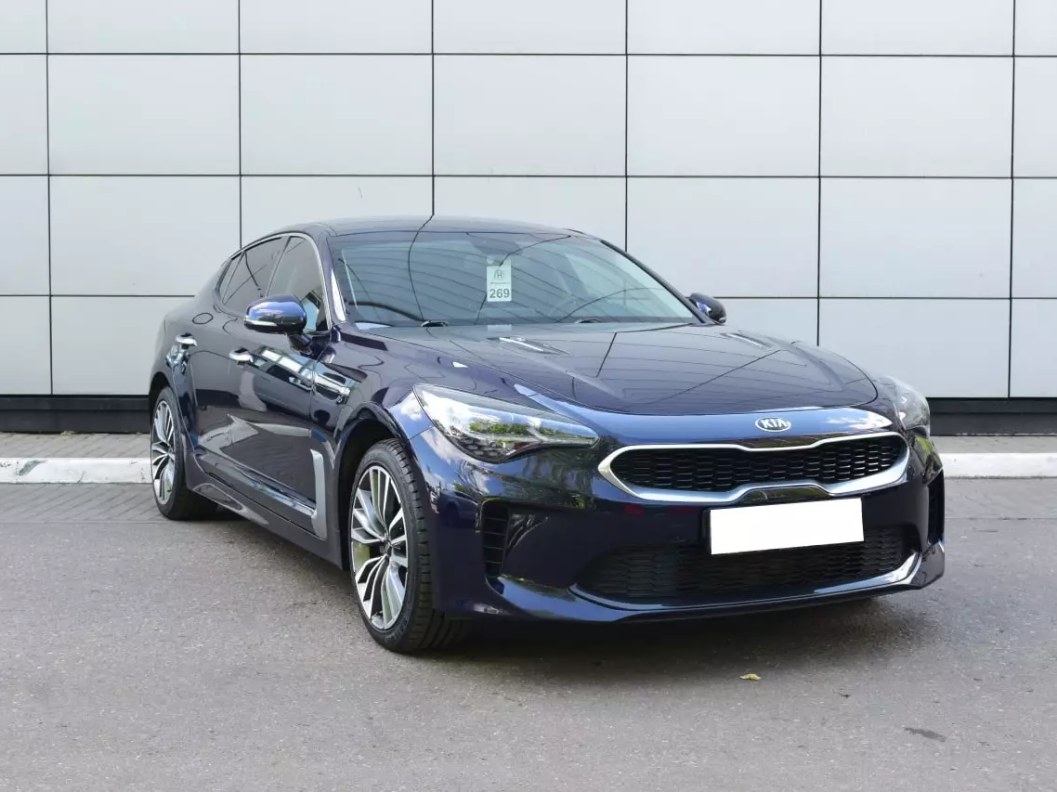 Kia Stinger Luxe 2.0 АКПП фото 1