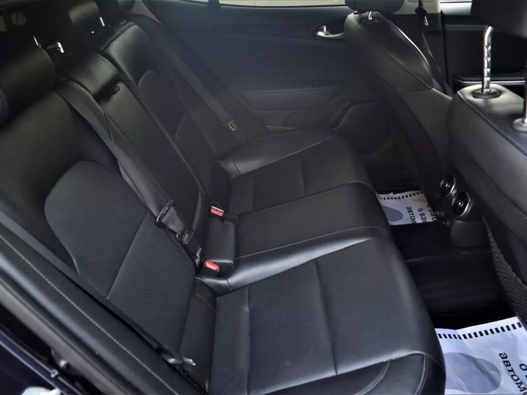 Kia Stinger Luxe 2.0 АКПП фото 12