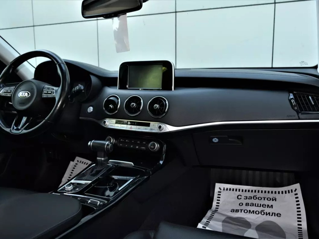 Kia Stinger Luxe 2.0 АКПП фото 22