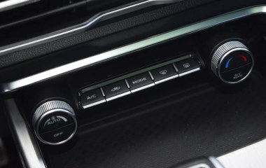 Geely Coolray Flagship 1.5 АМТ превью 18
