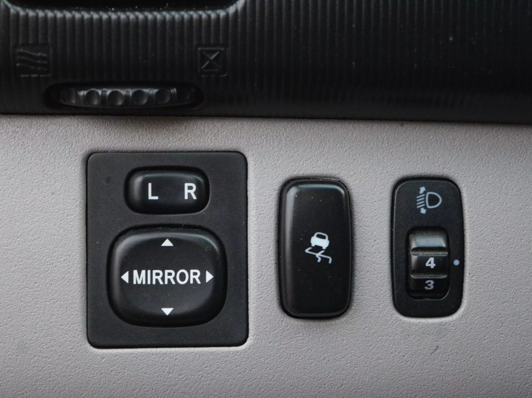 Mitsubishi L200 2.5 АКПП фото 15