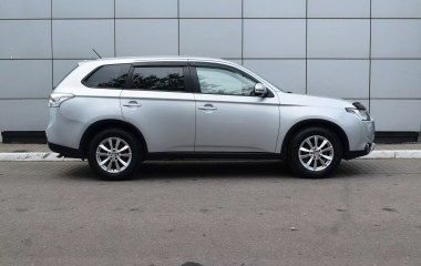 Mitsubishi Outlander Intense S80 2.0 CVT превью 4
