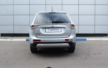 Mitsubishi Outlander Intense S80 2.0 CVT превью 7