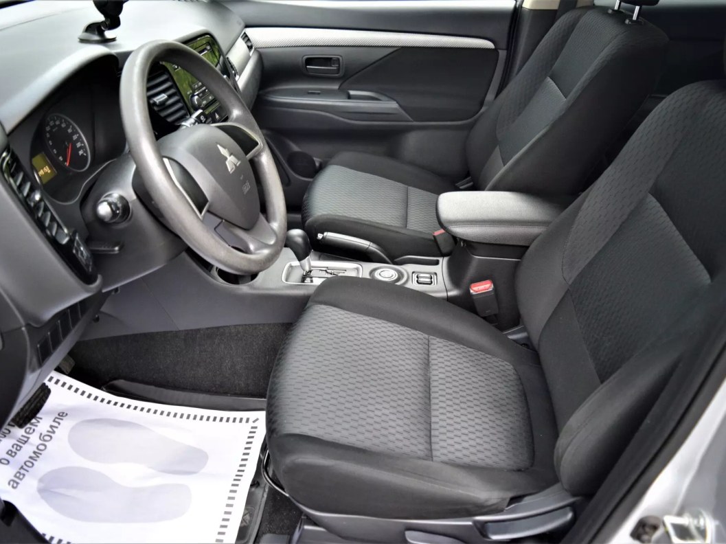 Mitsubishi Outlander Intense S80 2.0 CVT фото 9