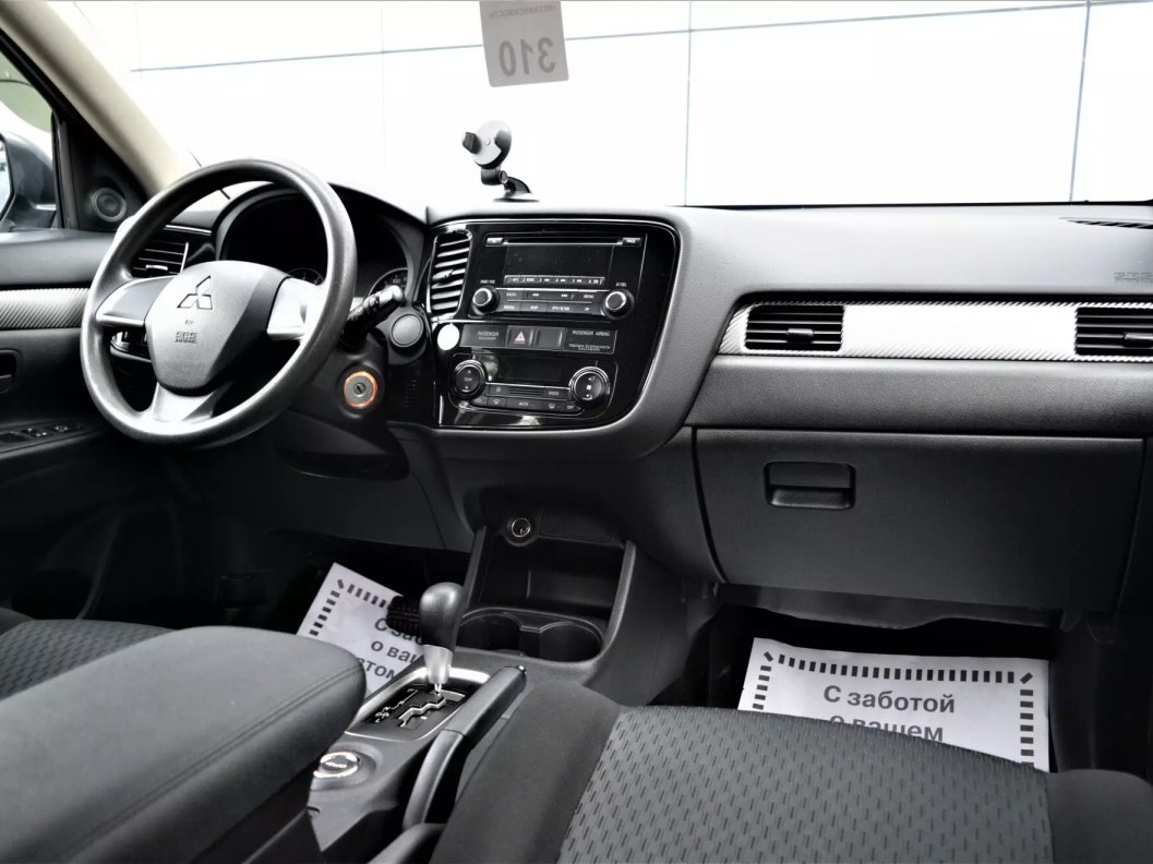 Mitsubishi Outlander Intense S80 2.0 CVT фото 20