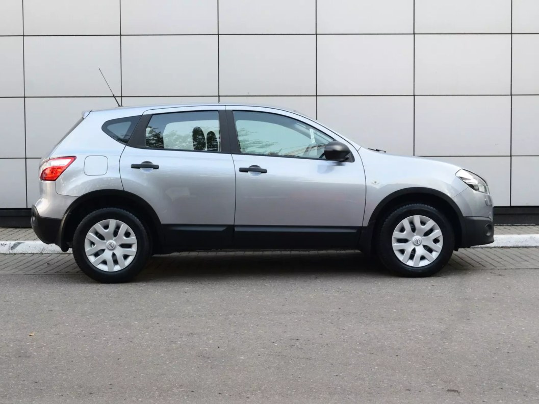 Nissan Qashqai 2.0 МКПП фото 4