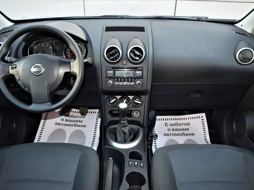 Nissan Qashqai 2.0 МКПП фото 9