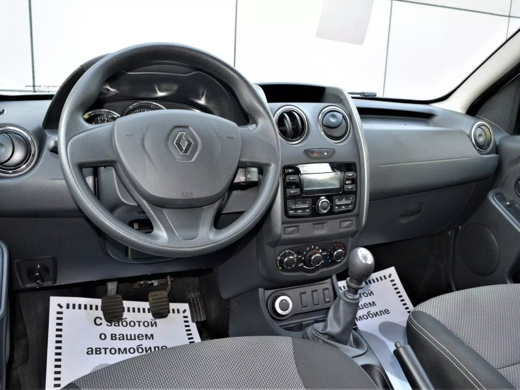 Renault Duster Privilege 1.6 МКПП фото 20