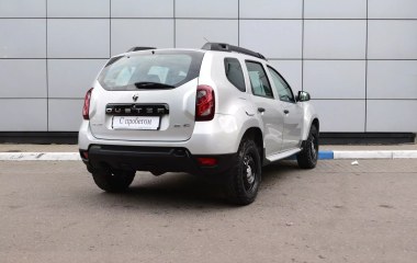 Renault Duster Life 1.5 МКПП превью 6