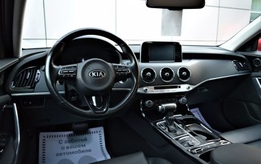 Kia Stinger 2.0 АКПП превью 19