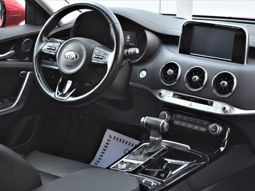 Kia Stinger 2.0 АКПП фото 21