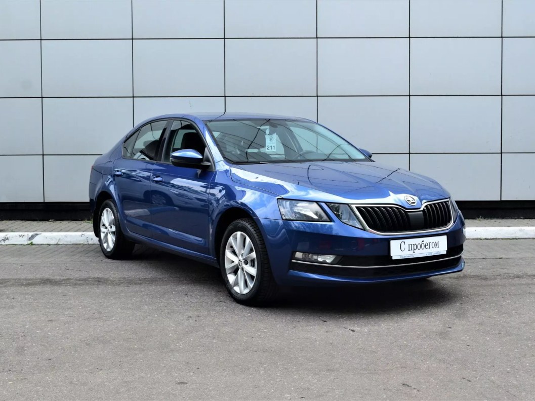 Skoda Octavia Ambition 1.6 АКПП фото 1