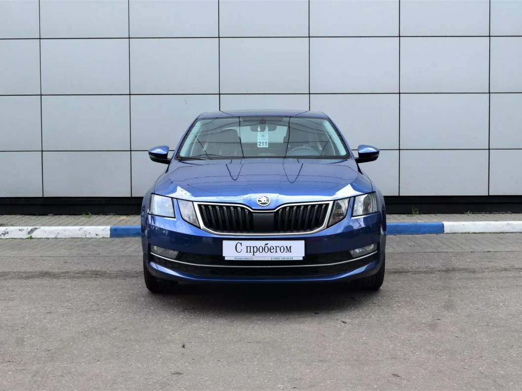 Skoda Octavia Ambition 1.6 АКПП фото 2