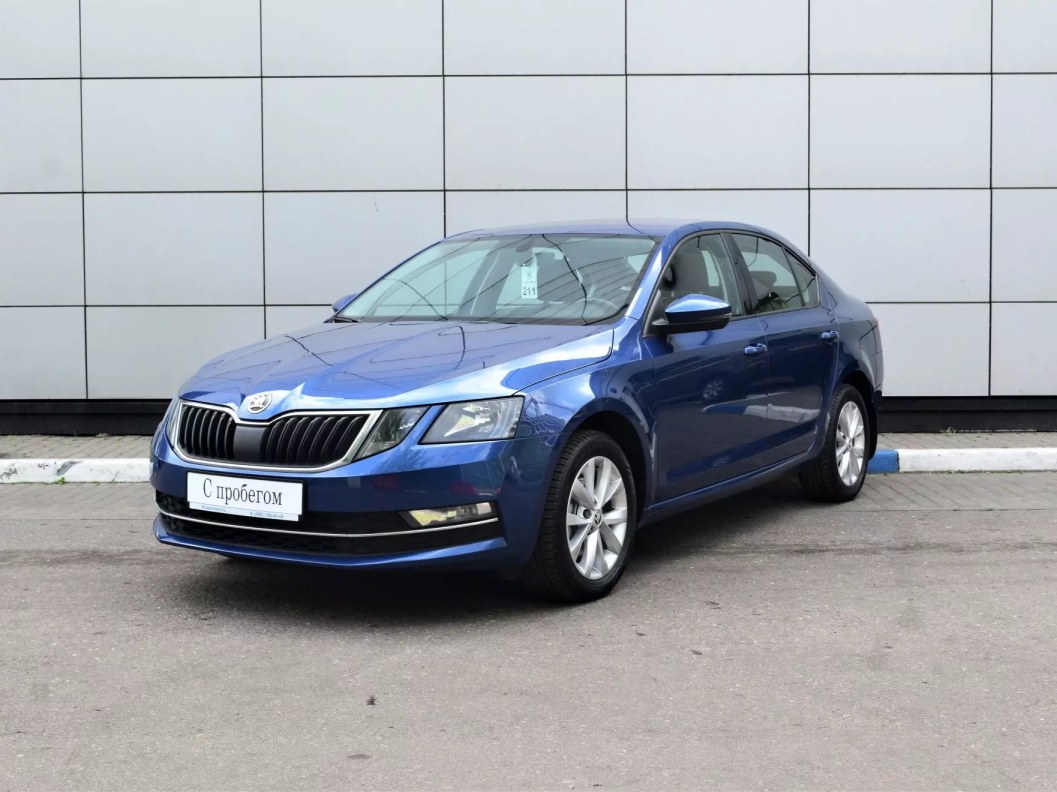 Skoda Octavia Ambition 1.6 АКПП фото 3