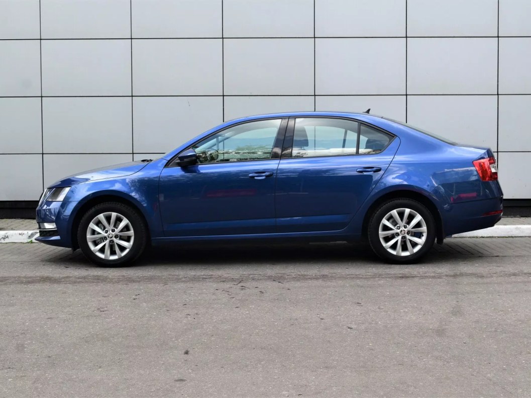 Skoda Octavia Ambition 1.6 АКПП фото 5