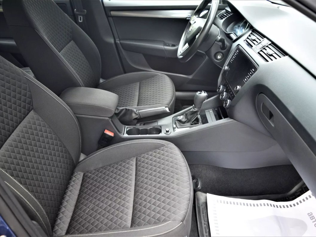 Skoda Octavia Ambition 1.6 АКПП фото 11