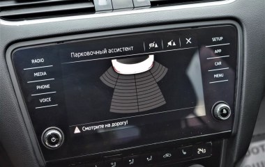 Skoda Octavia Ambition 1.6 АКПП превью 16