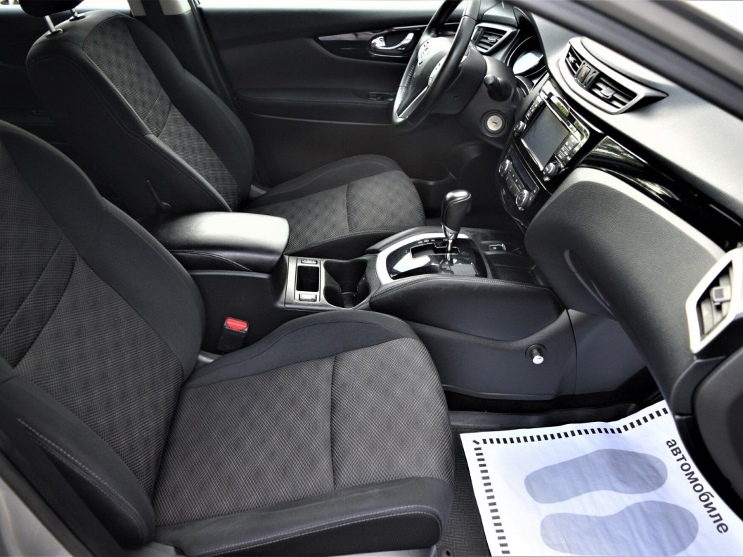 Nissan Qashqai SE 1.2 CVT фото 11
