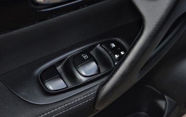 Nissan Qashqai SE 1.2 CVT превью 15