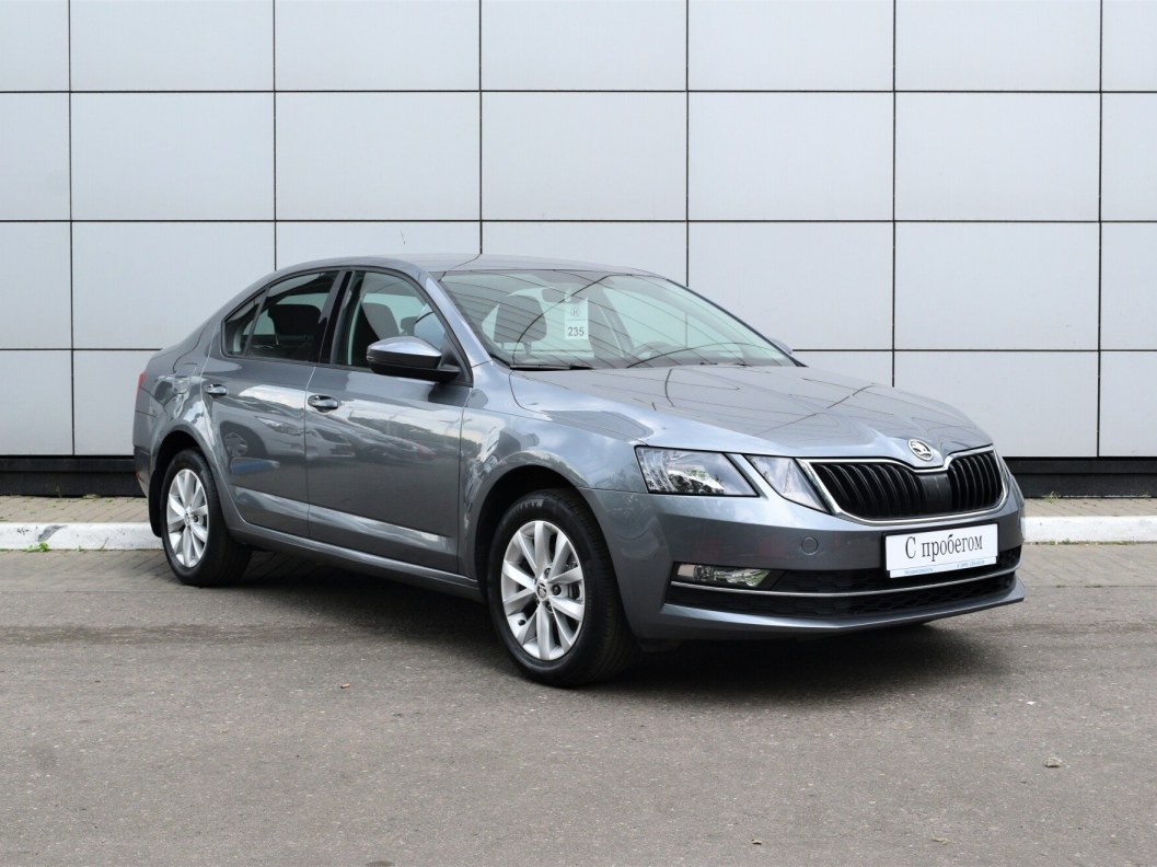 Skoda Octavia Ambition 1.6 АКПП фото 1