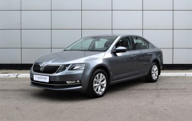 Skoda Octavia Ambition 1.6 АКПП превью 3