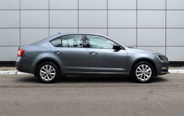 Skoda Octavia Ambition 1.6 АКПП превью 4