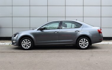 Skoda Octavia Ambition 1.6 АКПП превью 5