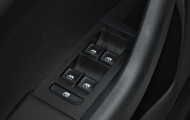 Skoda Octavia Ambition 1.6 АКПП превью 13