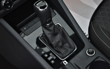 Skoda Octavia Ambition 1.6 АКПП превью 15