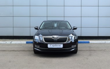 Skoda Octavia 1.4 DSG превью 2