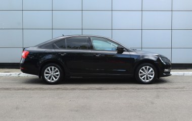 Skoda Octavia 1.4 DSG превью 4
