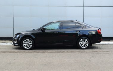 Skoda Octavia 1.4 DSG превью 5