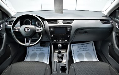 Skoda Octavia 1.4 DSG превью 10