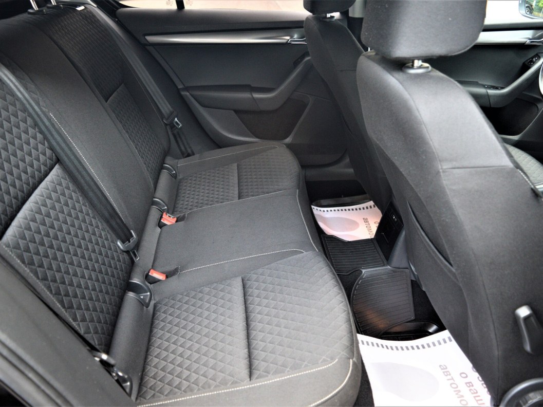 Skoda Octavia 1.4 DSG фото 12