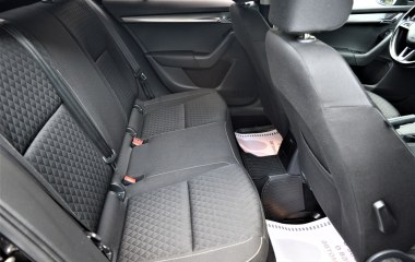 Skoda Octavia 1.4 DSG превью 12