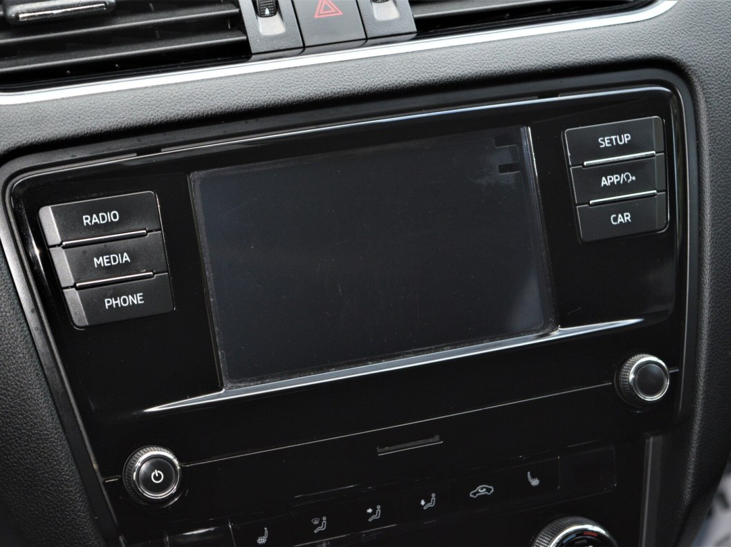 Skoda Octavia 1.4 DSG фото 16