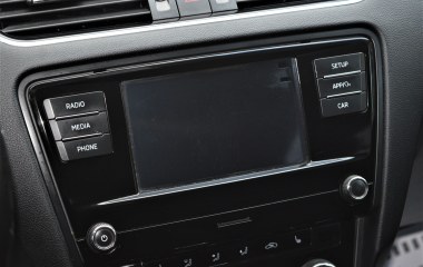 Skoda Octavia 1.4 DSG превью 16