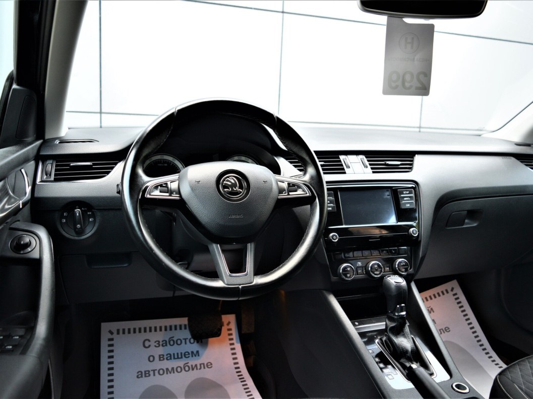 Skoda Octavia 1.4 DSG фото 19