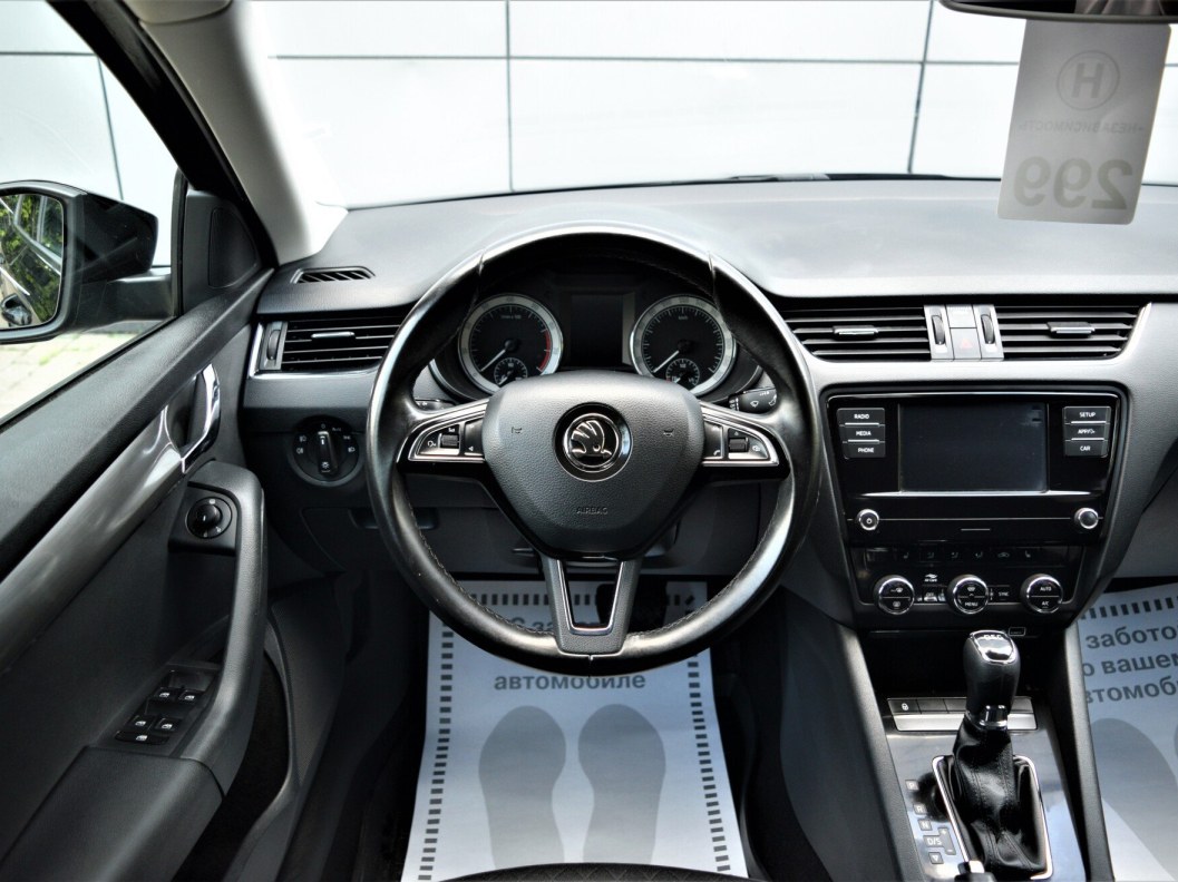 Skoda Octavia 1.4 DSG фото 20
