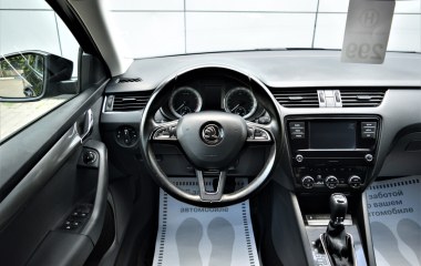 Skoda Octavia 1.4 DSG превью 20