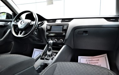 Skoda Octavia 1.4 DSG превью 22
