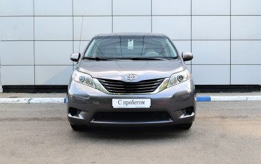 Toyota Sienna 2.7 АКПП превью 2