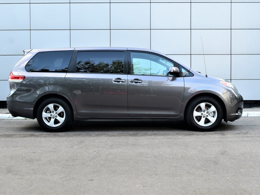 Toyota Sienna 2.7 АКПП фото 4