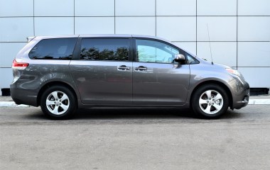 Toyota Sienna 2.7 АКПП превью 4
